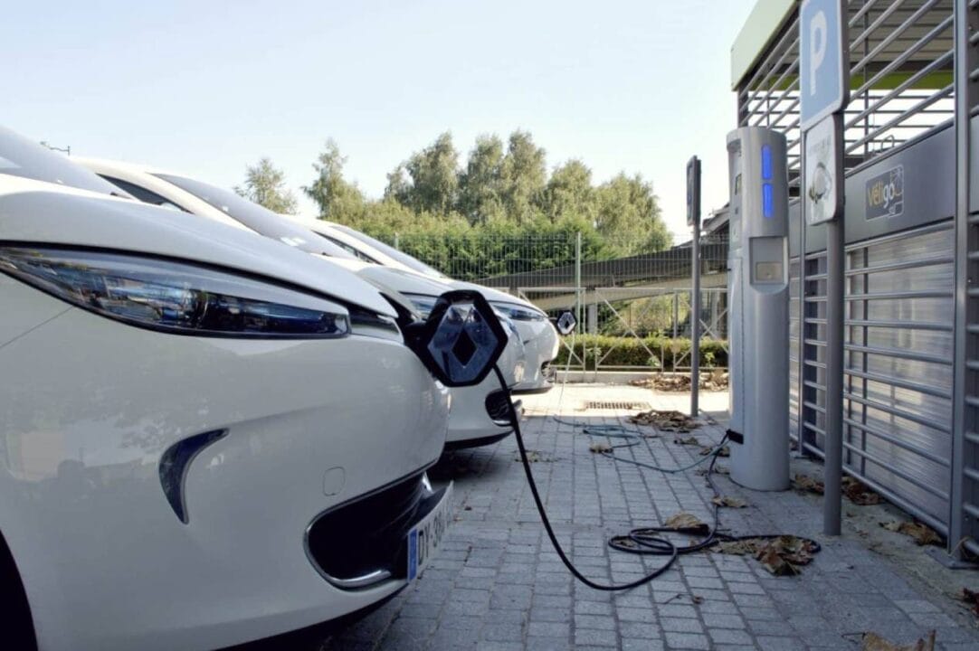 Bateria para veículos elétricos promete revolucionar mercado com tempo recorde