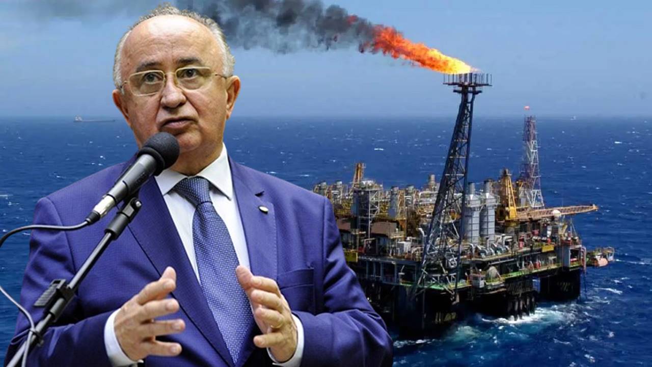 Deputado Júlio César, vestido com um terno azul, gesticulando enquanto discursa sobre a justa distribuição dos royalties do petróleo para estados não produtores.