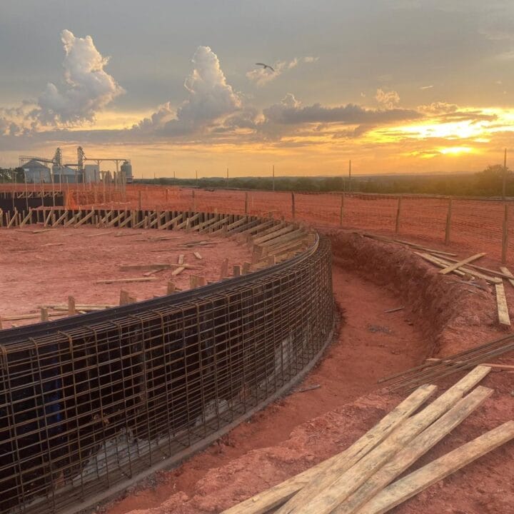 Ultracargo inicia construção