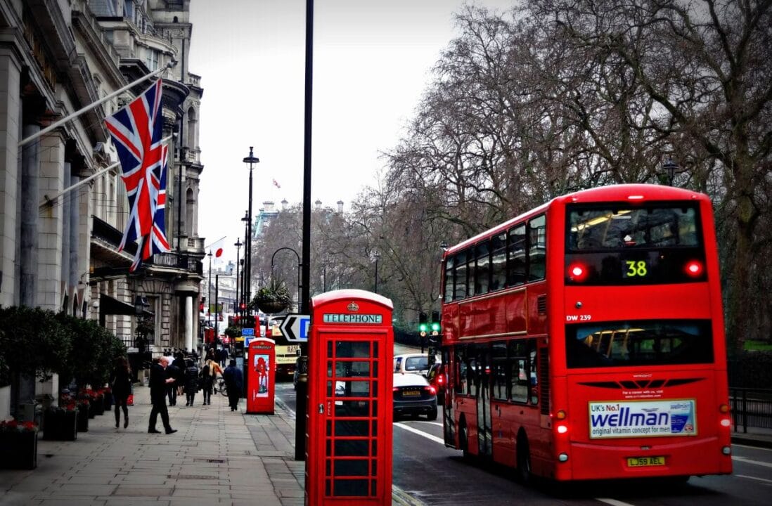 What Is It Like for a Brazilian Student to Live in the United Kingdom