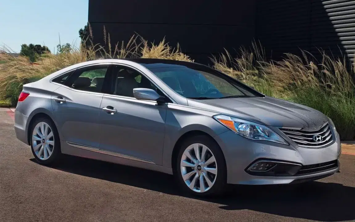 Hyundai Azera - Um carro luxuoso na faixa dos R$ 50 mil que está deixando os rivais de luxo para trás