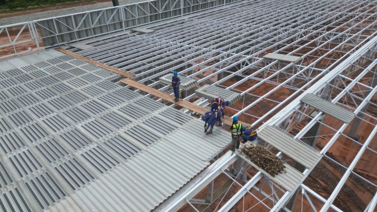 Telha Solar Eternit 15x mais potente 6 telhas puxa 1 CASA chegou ao mercado! Compatível com qualquer telha comum 