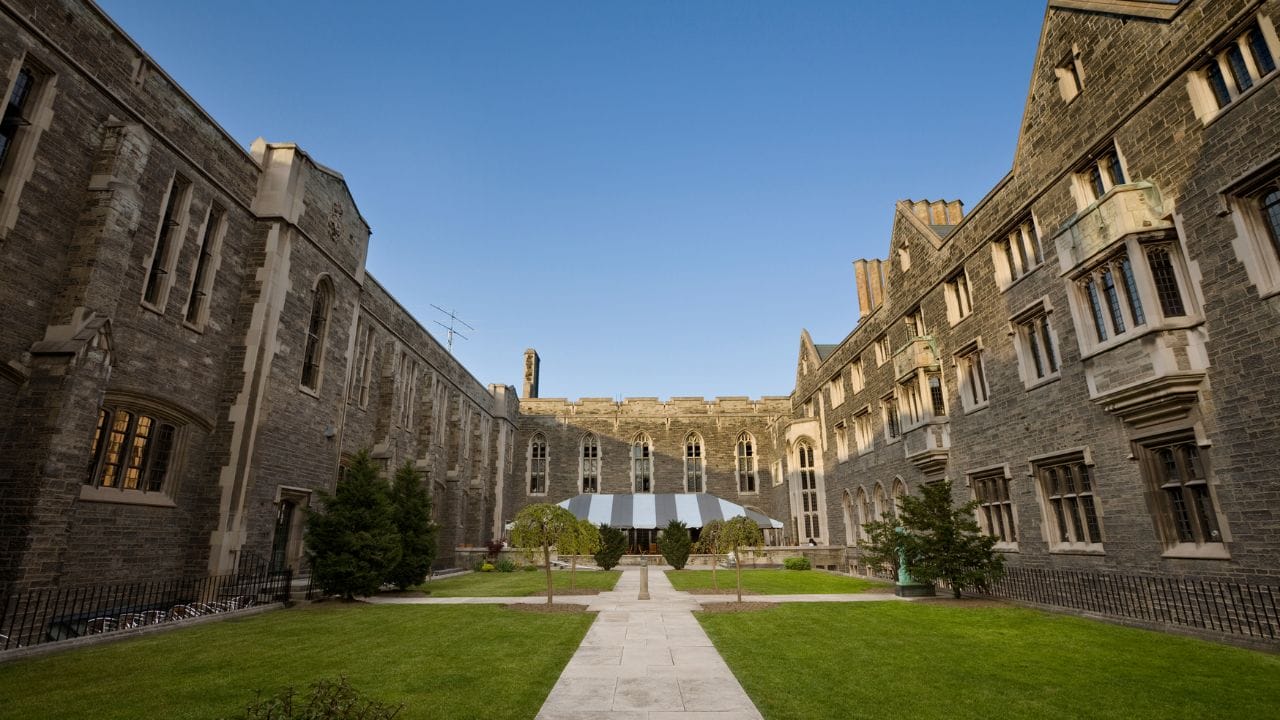 scholarships at the University of Toronto