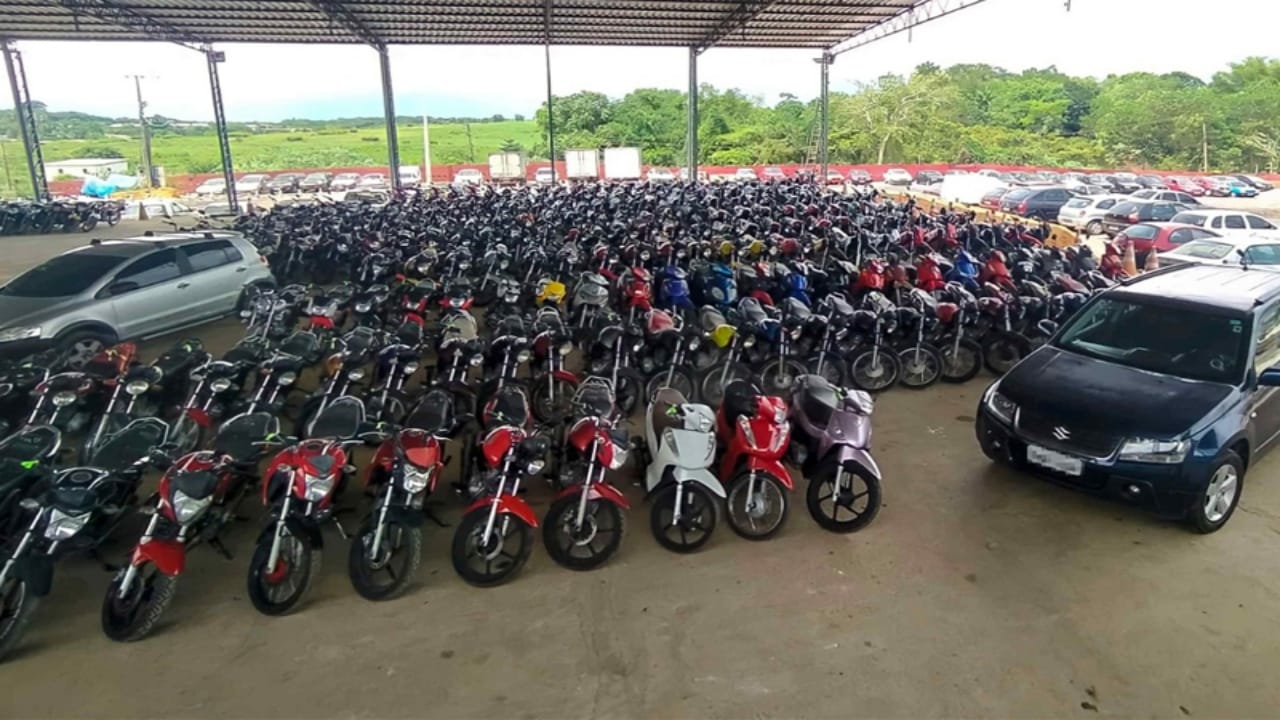 Detran anuncia leilão SURREAL com mais de 1500 carros e motos a partir de R$ 200