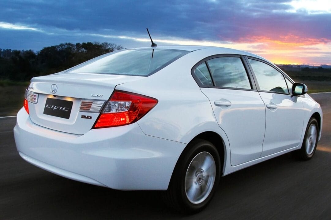 Honda Civic for up to R$ 60 thousand! LXR model leaves rivals behind in 2024 with fuel consumption of 12.5 km/l and up to 675 km of range
