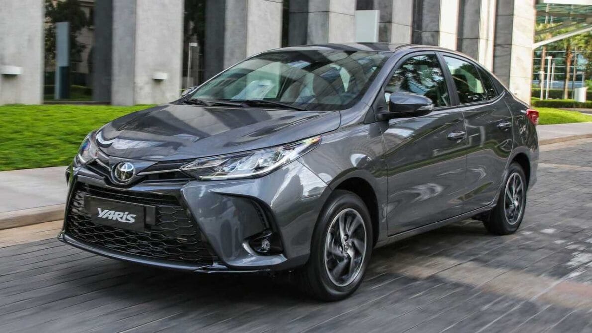 Toyota Yaris S por menos de R$ 80.00! Um dos carros mais amados pode ser encontrado a preço de ocasião com consumo de 13,8 km/l e autonomia de 621 km
