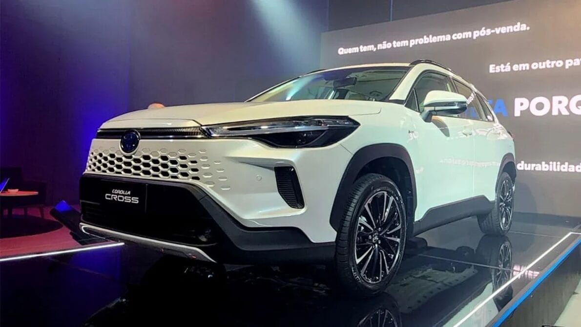 toyota - corolla cross - SUV - Yaris cross - motor - desempenho - híbridos - sedan