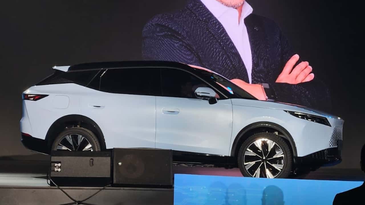 omoda 7 - hybrid suv - most efficient engine in the world - greatest autonomy in the world