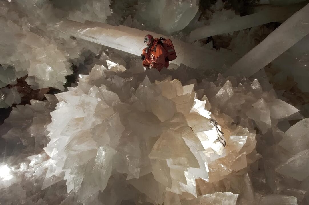 The largest cave in the world with crystals was discovered in Mexico and received the name of 'Sistine Chapel of Crystals', formed millions of years ago.