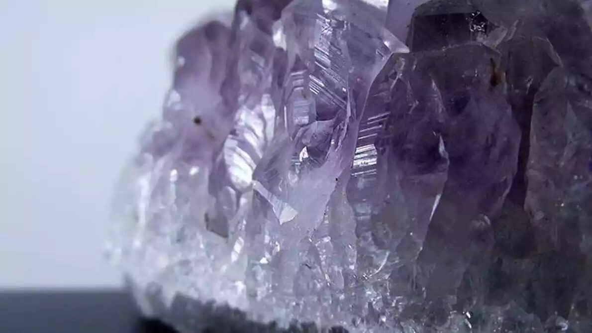 Discovery of the largest crystal mine on the planet Brazil surprises by revealing the largest crystal reserve in the WORLD located in Goiás