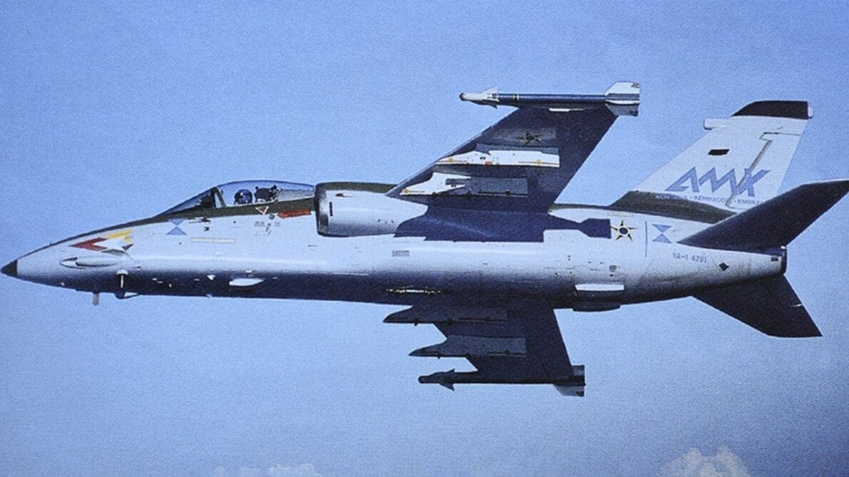 Diante do acirramento do conflito no Leste Europeu, surge a especulação sobre o envio de caças AMX, desenvolvidos em parceria entre Itália e Brasil, para apoiar a Ucrânia