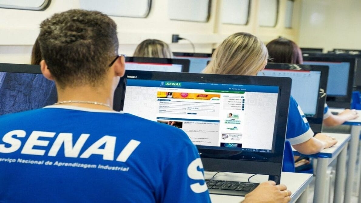 Senai oferece 52 vagas em cursos gratuitos nas áreas de Excel, informática, automotiva, eletricista; Instituição paga R$ 600 por mês  + certificado ao final! 
