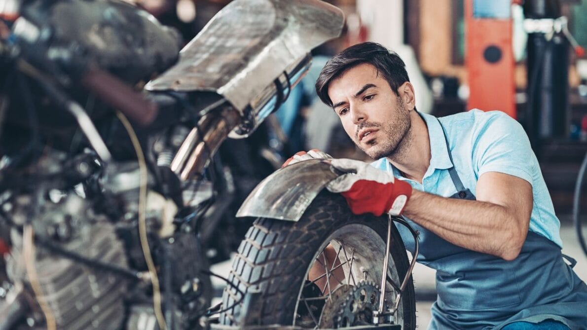 Yamaha Brasil anuncia algumas vagas de emprego; Oportunidades para serralheiro, estagiário, comprador e mais