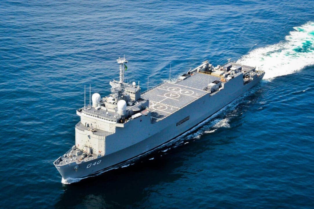 G-40 Bahia -With 168 meters in length, meet the second largest ship in the Brazilian Navy!