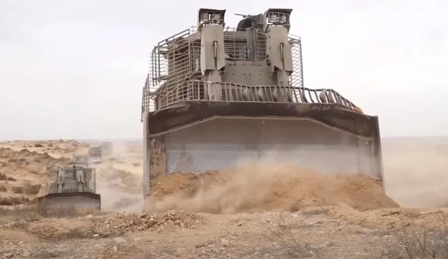 Armored bulldozer from Israel that acts directly in the Gaza Strip. The armed bulldozer can withstand attacks from small arms and even missiles.