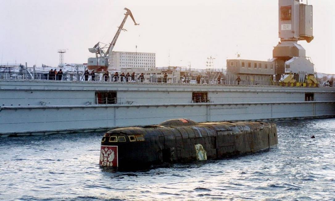 Save 33 and lose 26 lives, or try to save everyone. Learn about the tragedy of the submarine Squalus that led the U.S. Navy to one of the most historic decisions in the naval industry