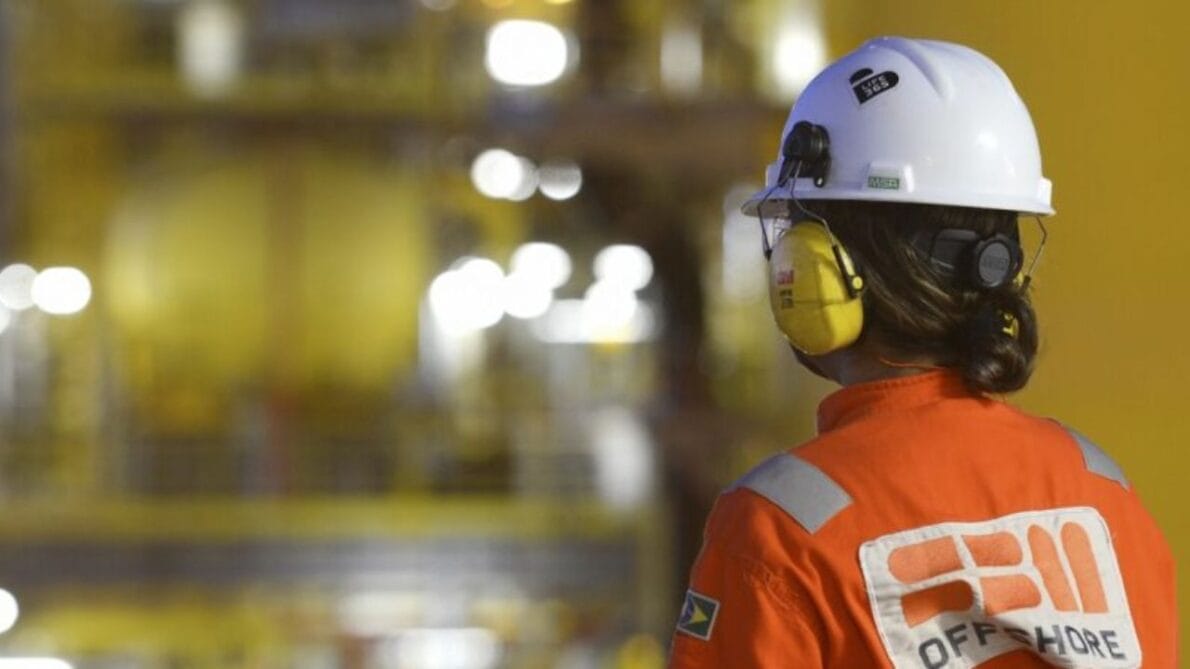 SBM Offshore abre vagas de emprego para diferentes áreas com salários iniciais de R$5 mil: Oportunidades para engenheiro mecânico, técnico de produção, inspetor de equipamentos e mais