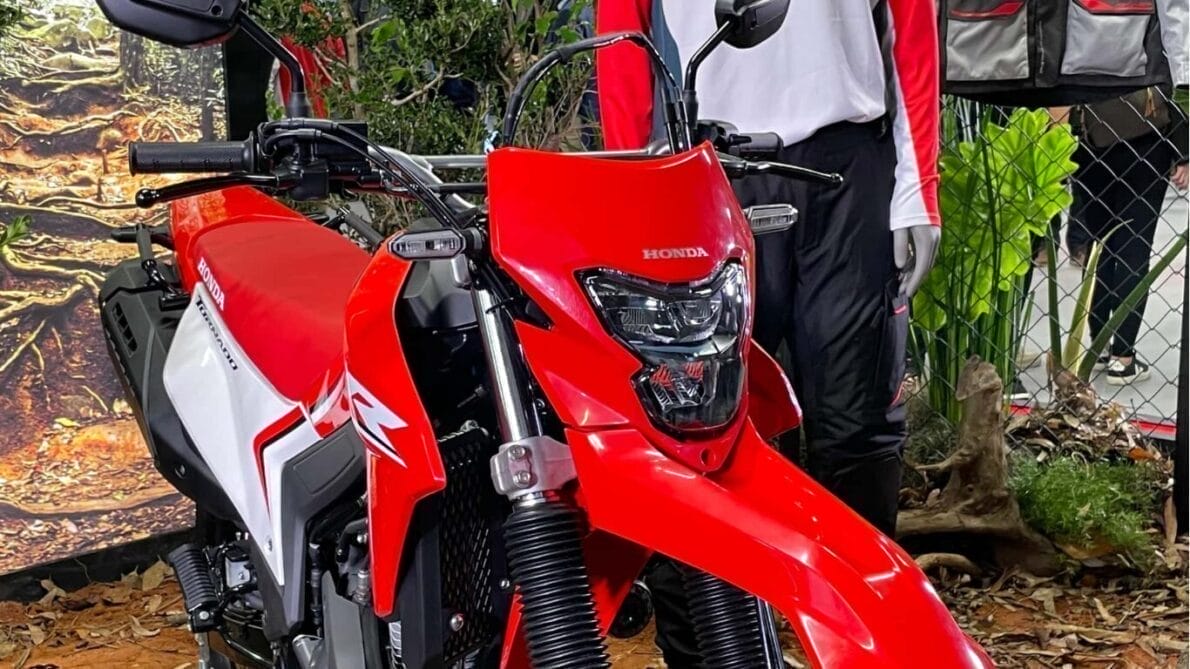 “xr 300l tornado”, “honda”, “motos ” “xre 300 sahara”