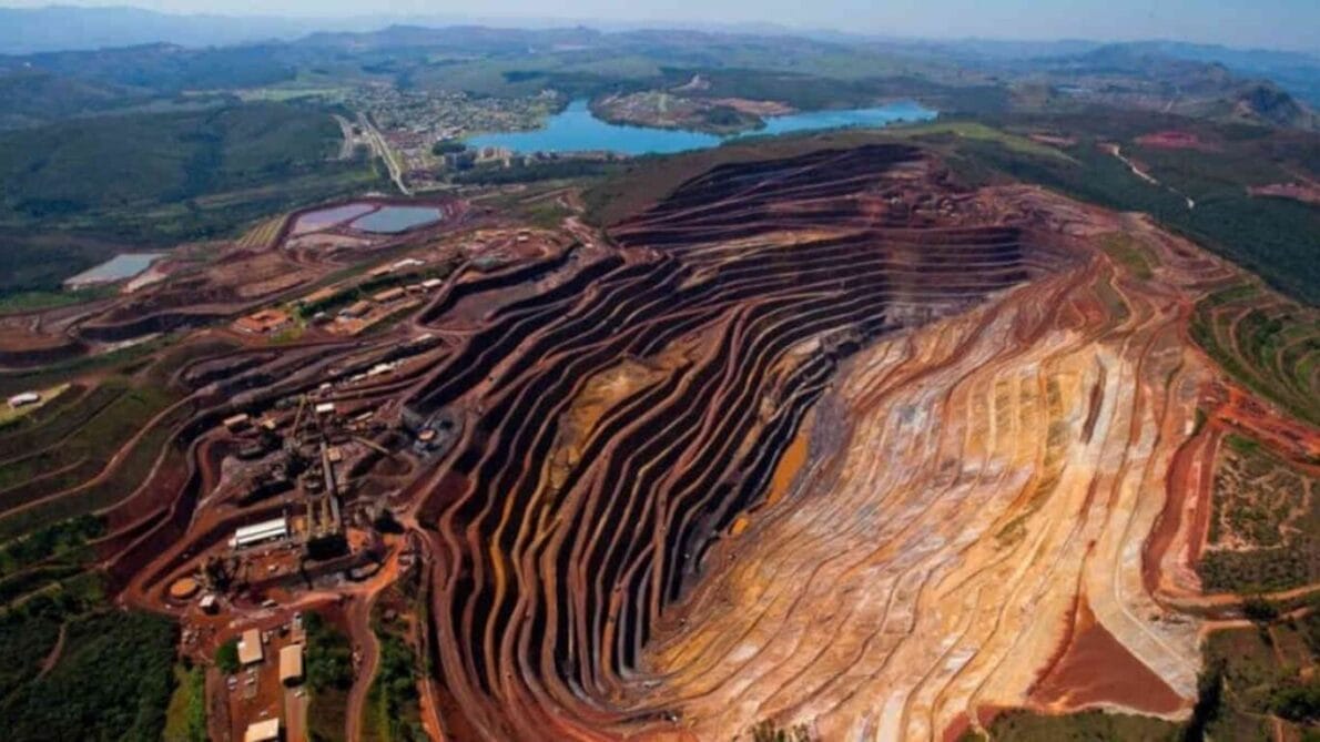 “mineradora”, “serra do curral”, “mineração”, “BH”,