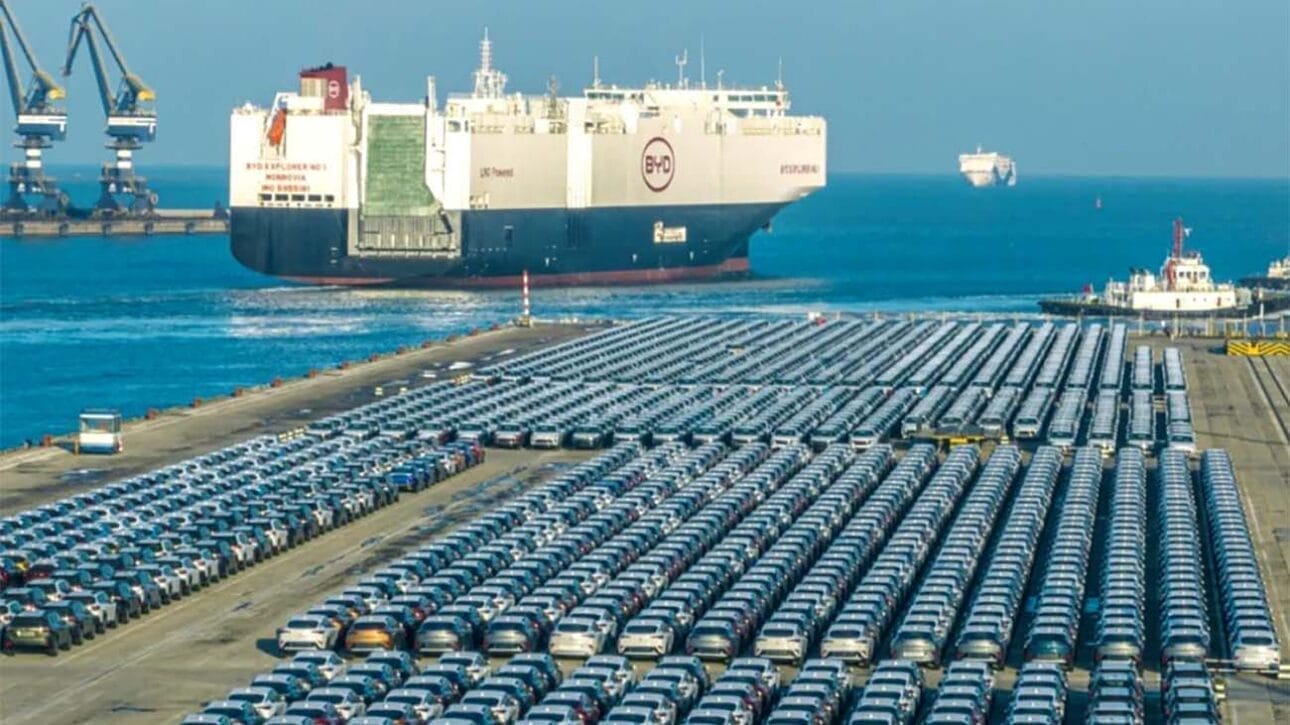Explorer 1, the gigantic ship from BYD measuring almost 200 meters long and capable of transporting 7 thousand cars, arrives in Brazil