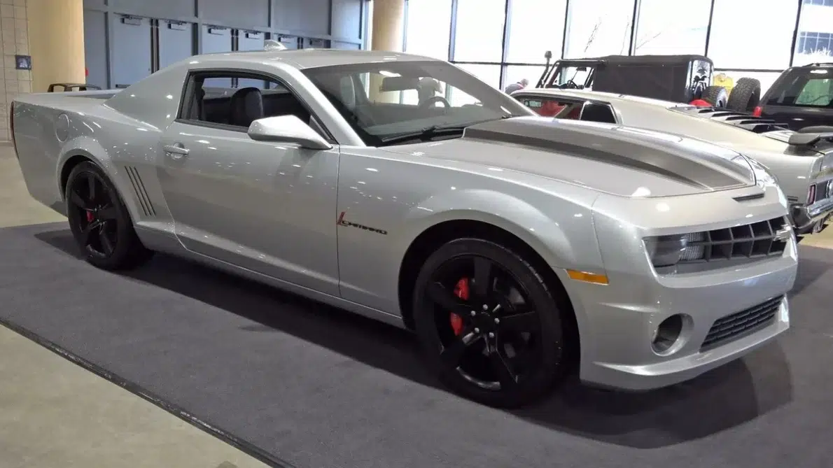 Chevrolet Camaro Is Turned Into Pickup in the USA