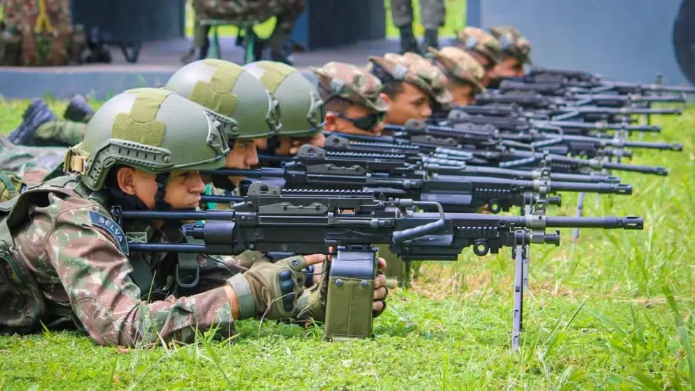 Exército abre novo processo seletivo simplificado sem concurso para quem tem ensino fundamental e até 40 anos!