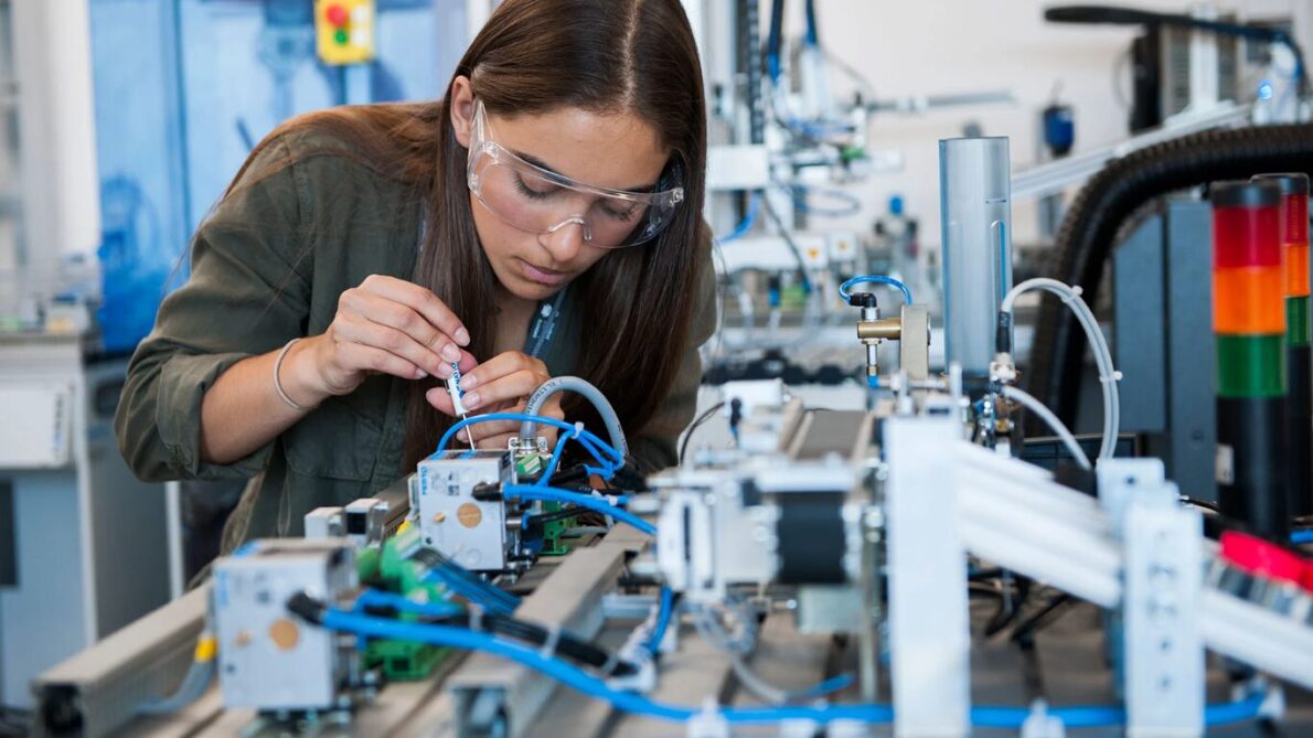 “curso técnico”, “curso gratuito”, “curso de mecatrônica”, “automação industrial”, “processo seletivo”