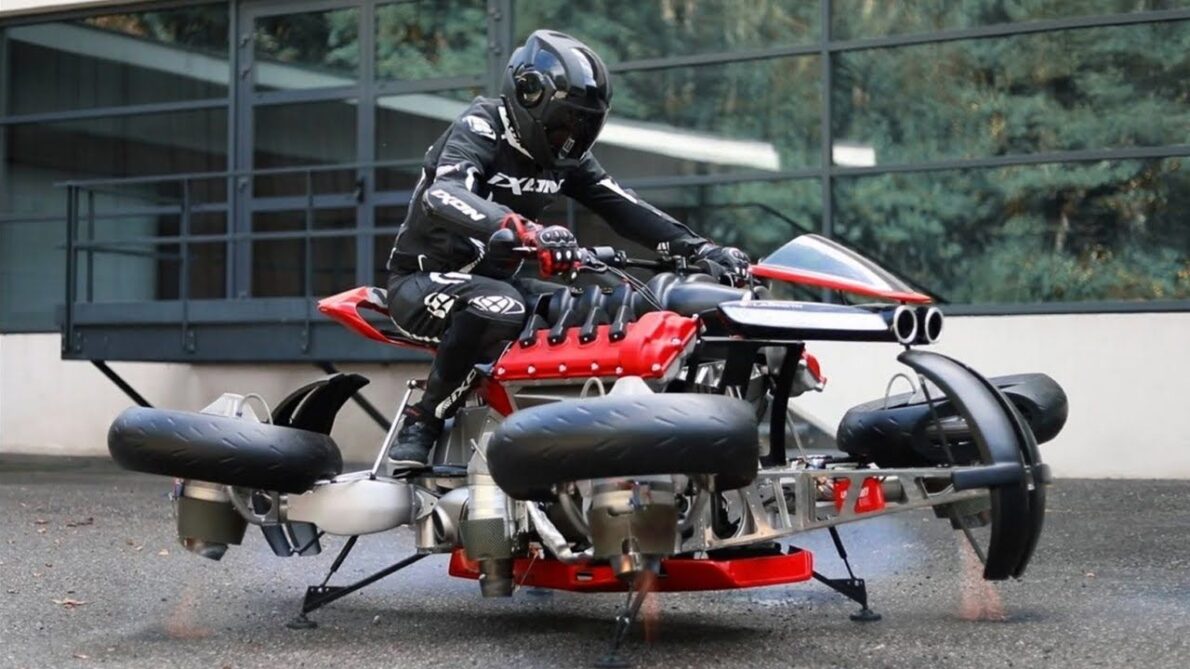 The first flying motorcycle in the world, the Lazareth LMV 496, a bold project that challenges the limits of design and technology