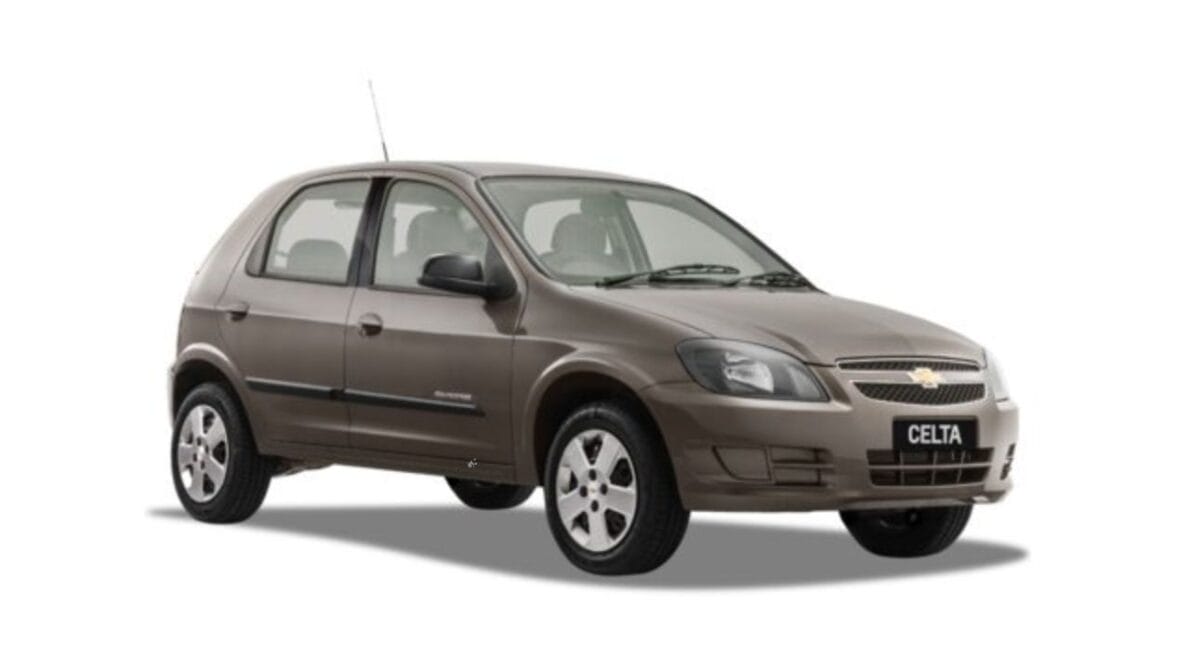 Who Said That Saving Can't Be Smart? Check Out Used Economical Cars That Fit Into A Budget Of Up To R$ 20 Thousand