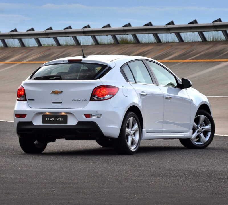 With the end of production and sales of the Cruze, Chevrolet officially confirms the withdrawal of the model in its sedan and hatch versions from the Brazilian market, ending an era of over a decade