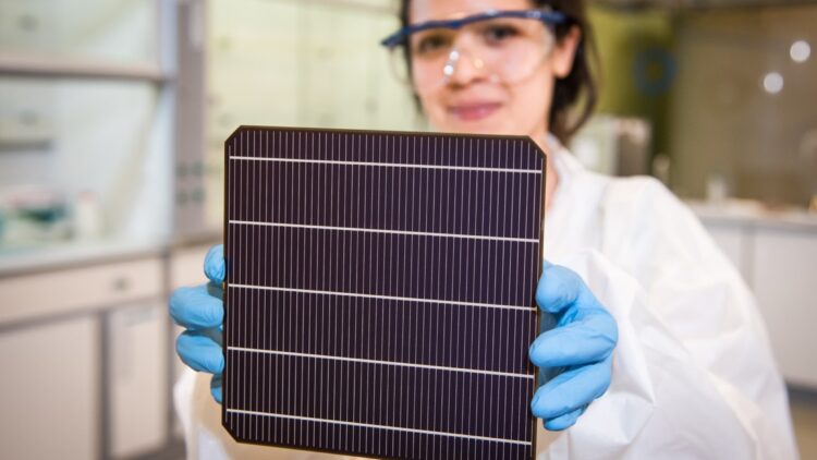 Most powerful solar panel, Free electricity, Energy revolution, Solar energy, Innovation in solar panels