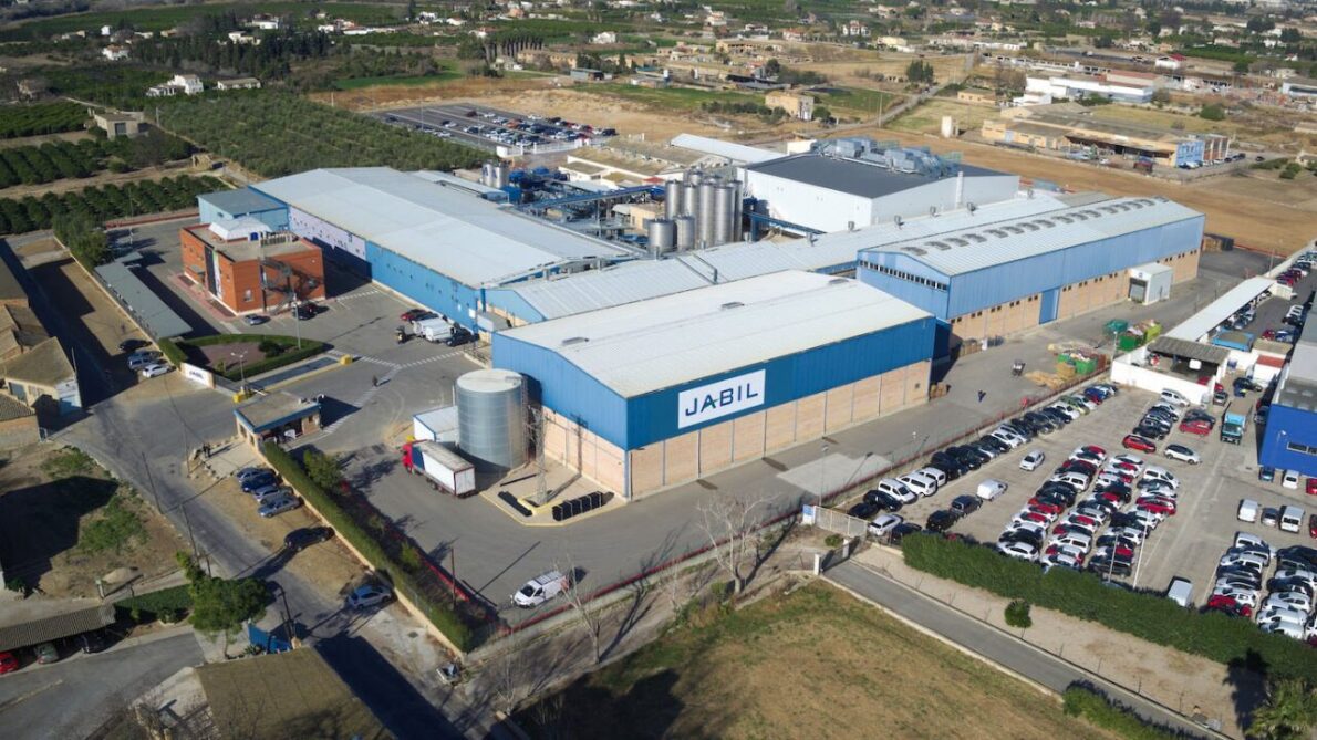 Parceria entre Jabil e Newland cria 500 novas vagas de emprego na sua fábrica em Betim, promovendo crescimento econômico e avanço tecnológico em Minas Gerais.