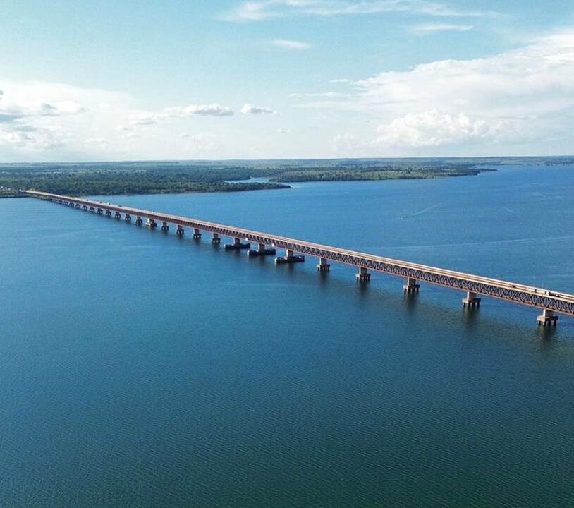 Monumental work connects São Paulo and Mato Grosso do Sul; the construction of the Rodoferroviária Bridge over the Paraná River represents a milestone in Brazilian engineering