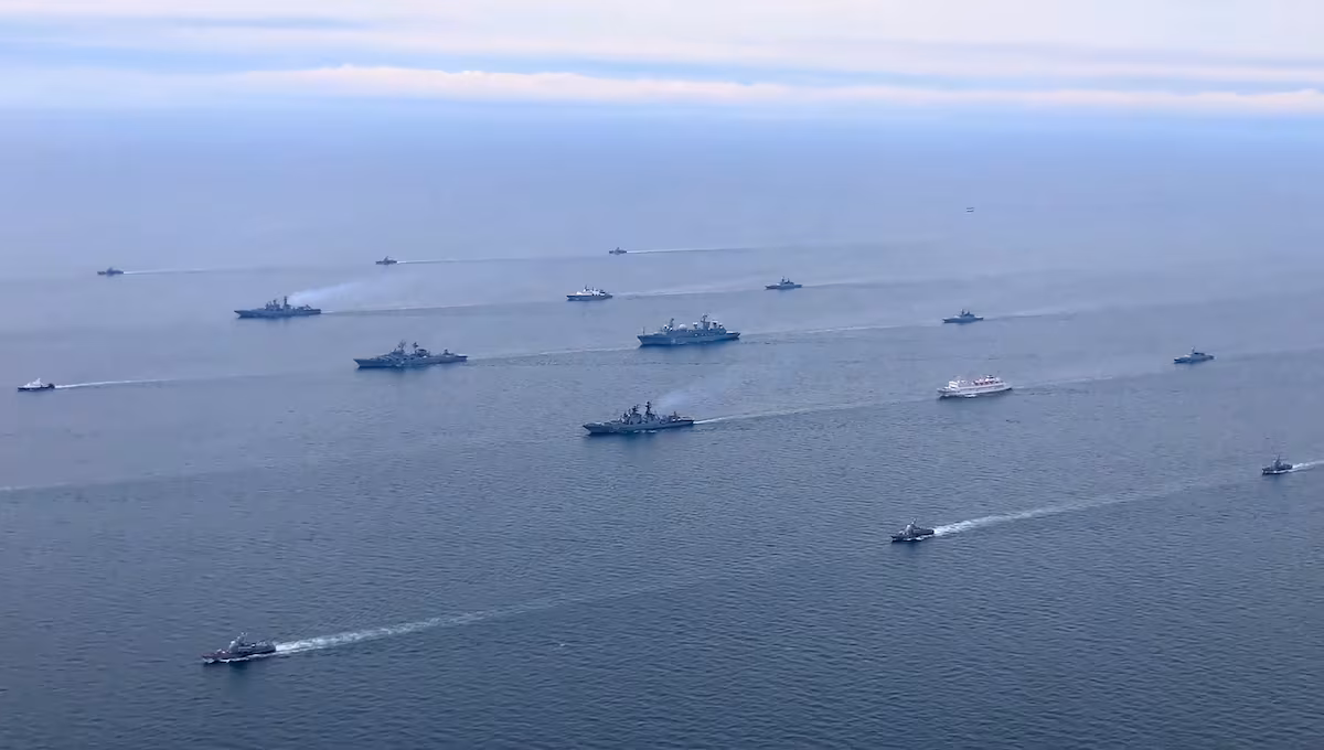 Russia Mobilizes Largest Naval Fleet in 30 Years and Surprises the World! 400 Ships, 90,000 Soldiers, and 120 Aircraft Ready for Combat Alongside China