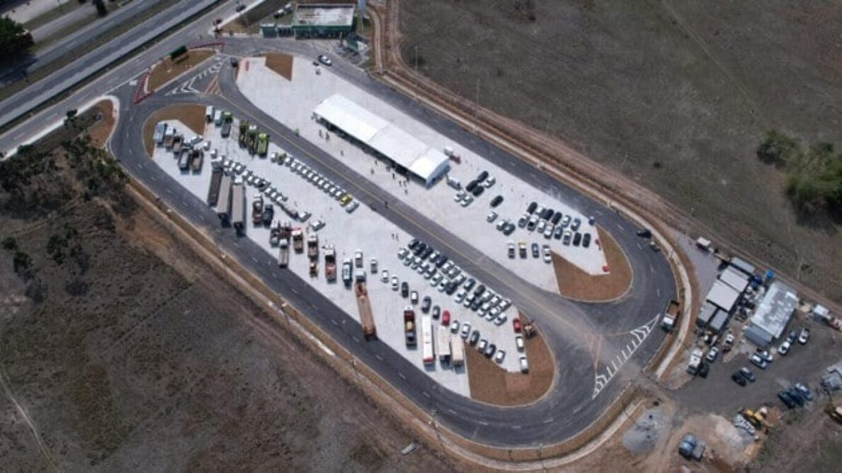 “works”, “construction”, “dutra”, “highway”