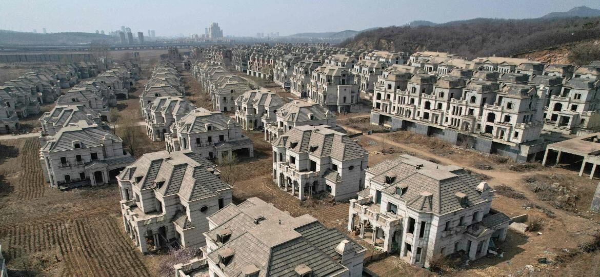 The Mystery Of The Abandoned Millionaire Mansions In China. (Image: JADE GAO/AFP)