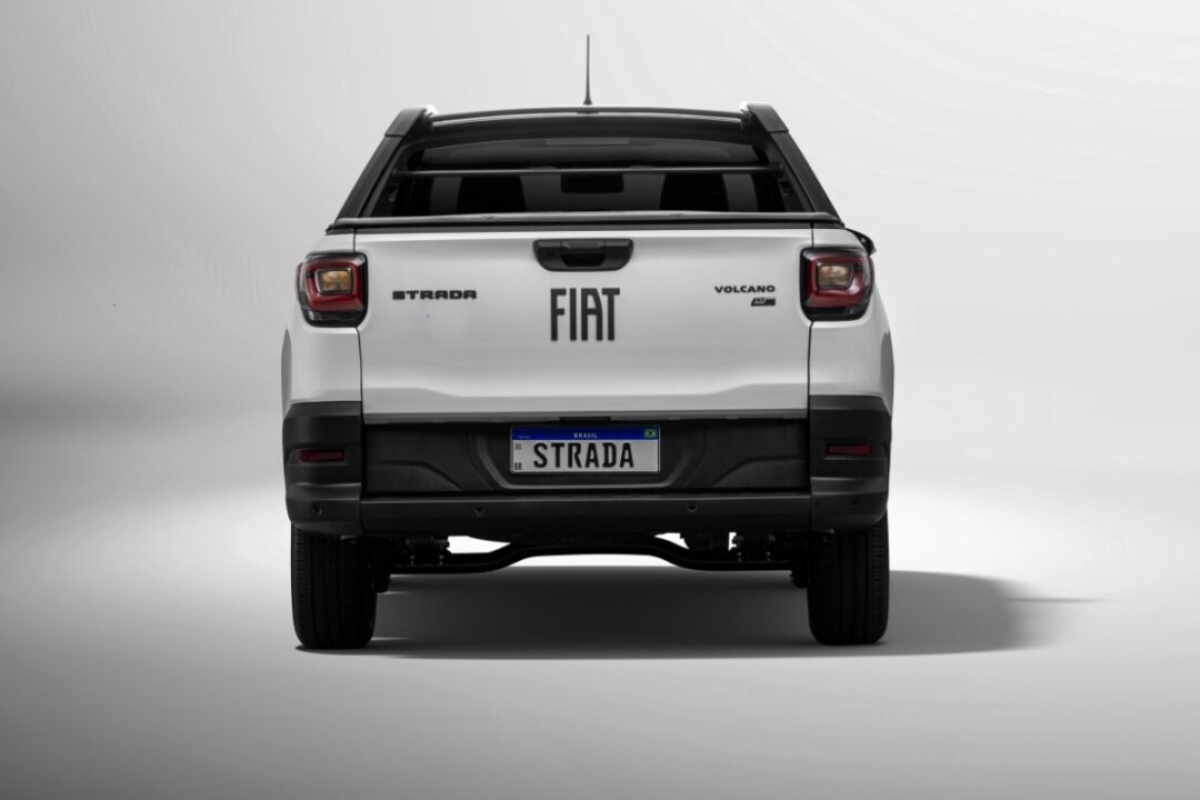 Fiat Strada launches special version Tributo 125 with exclusive items. (Image/ disclosure)