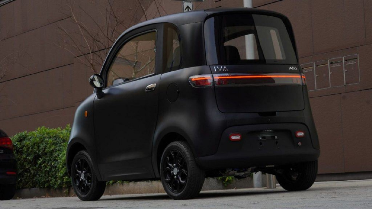 Novo carro elétrico italiano chega ao mercado automotivo para revolucionar: empresa lança carro elétrico sem exigência CNH em alguns países por R$ 64 mil. Confira os detalhes!