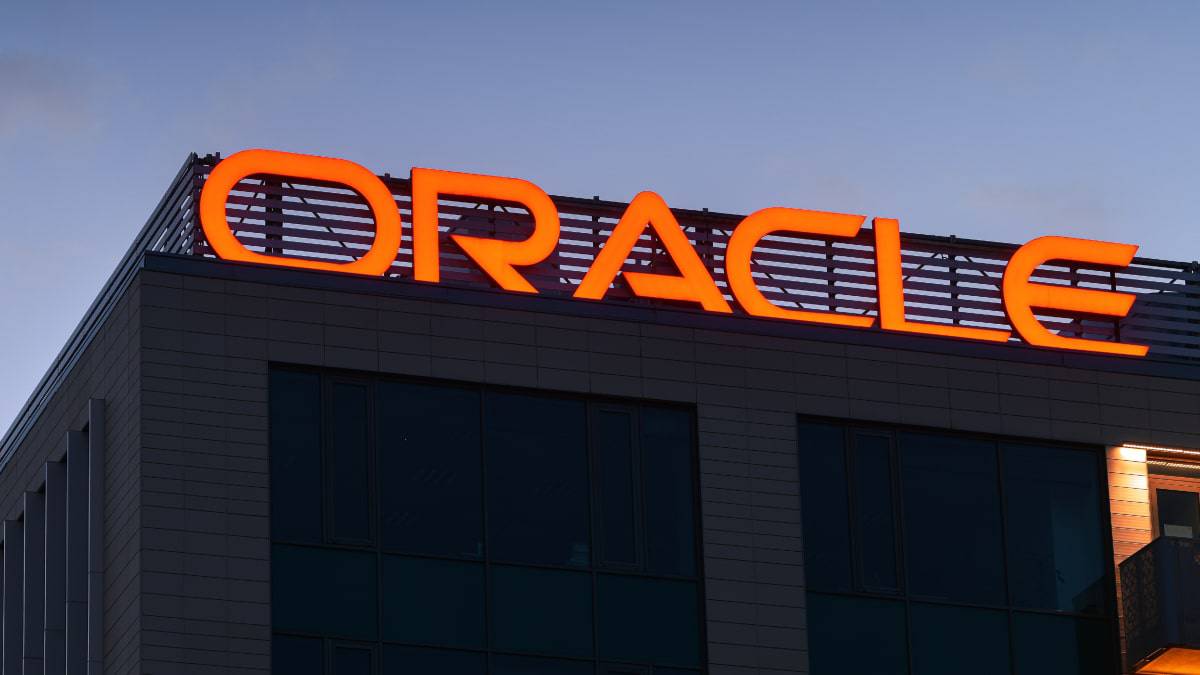 Oracle lança novos cursos gratuitos e online para formar até 40 mil profissionais em TI: saiba como aproveitar essa oportunidade na área mais promissora do mercado!