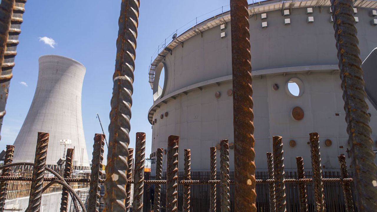 Concreto autorreparável? Cientistas descobrem que radiação pode fortalecer concreto em usinas nucleares