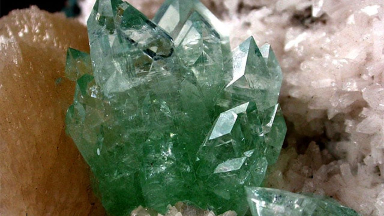 Maior reserva de cristais do mundo: O tesouro natural escondido no Brasil!