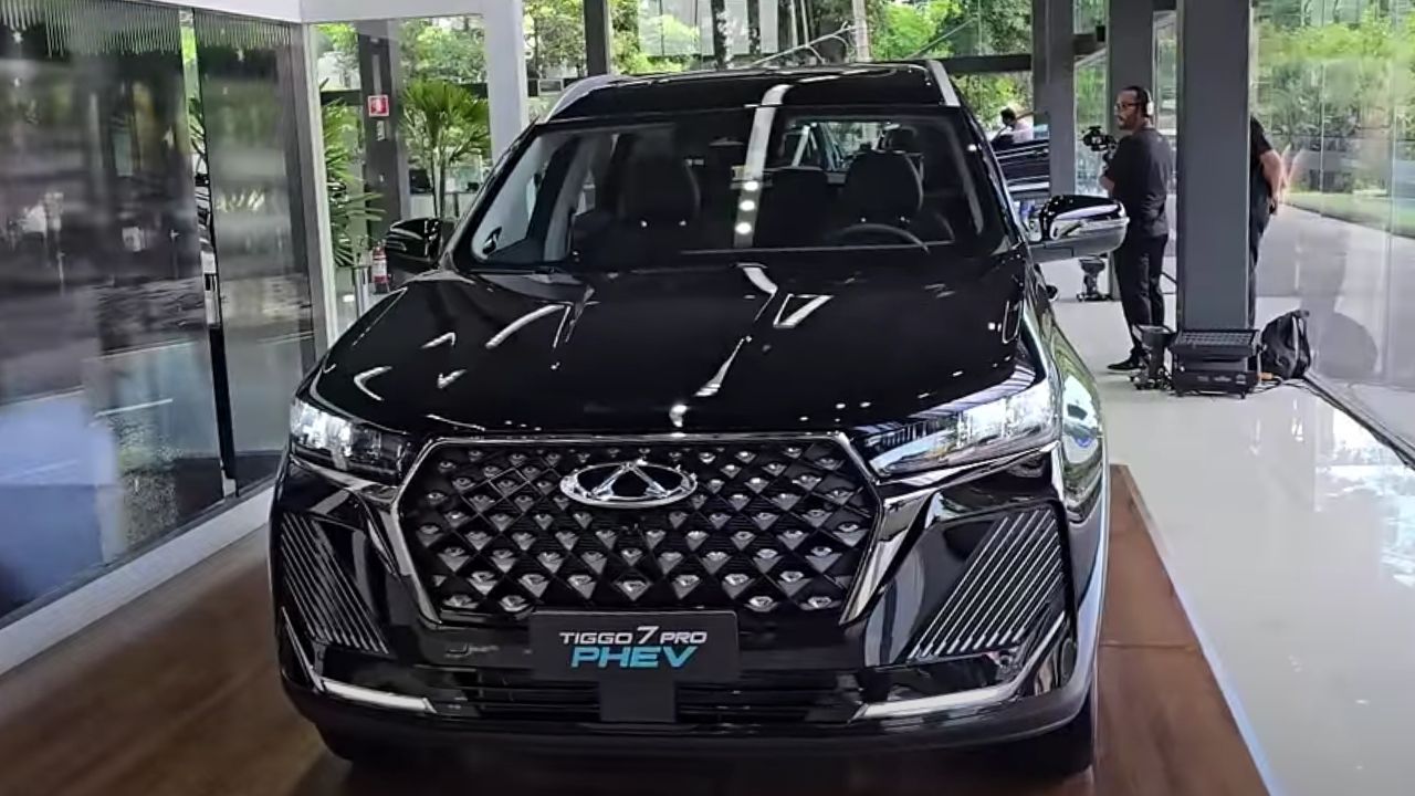 Novo Caoa Chery Tiggo 7 híbrido surpreende com 36,9 km/l, 317 cv e preço agressivo para bater BYD e GWM!