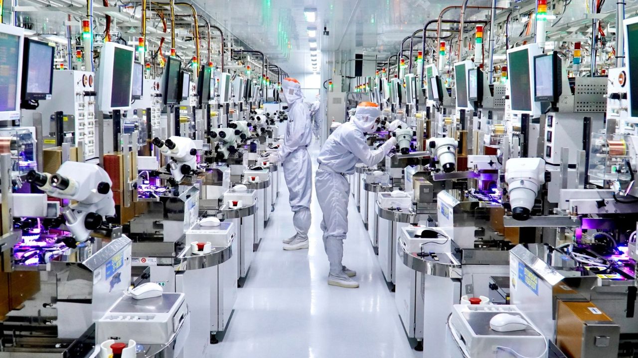 País com 72 milhões de habitantes quer dominar os semicondutores e pode mudar a guerra tecnológica entre EUA e China