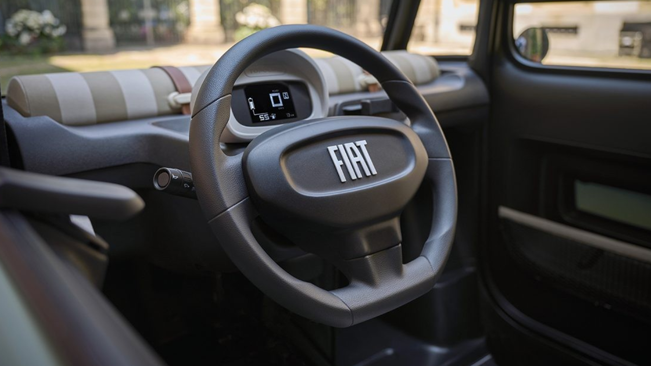 Fiat Topolino, carro elétrico compacto e acessível, pode transformar o mercado com preço reduzido e recursos interessantes.