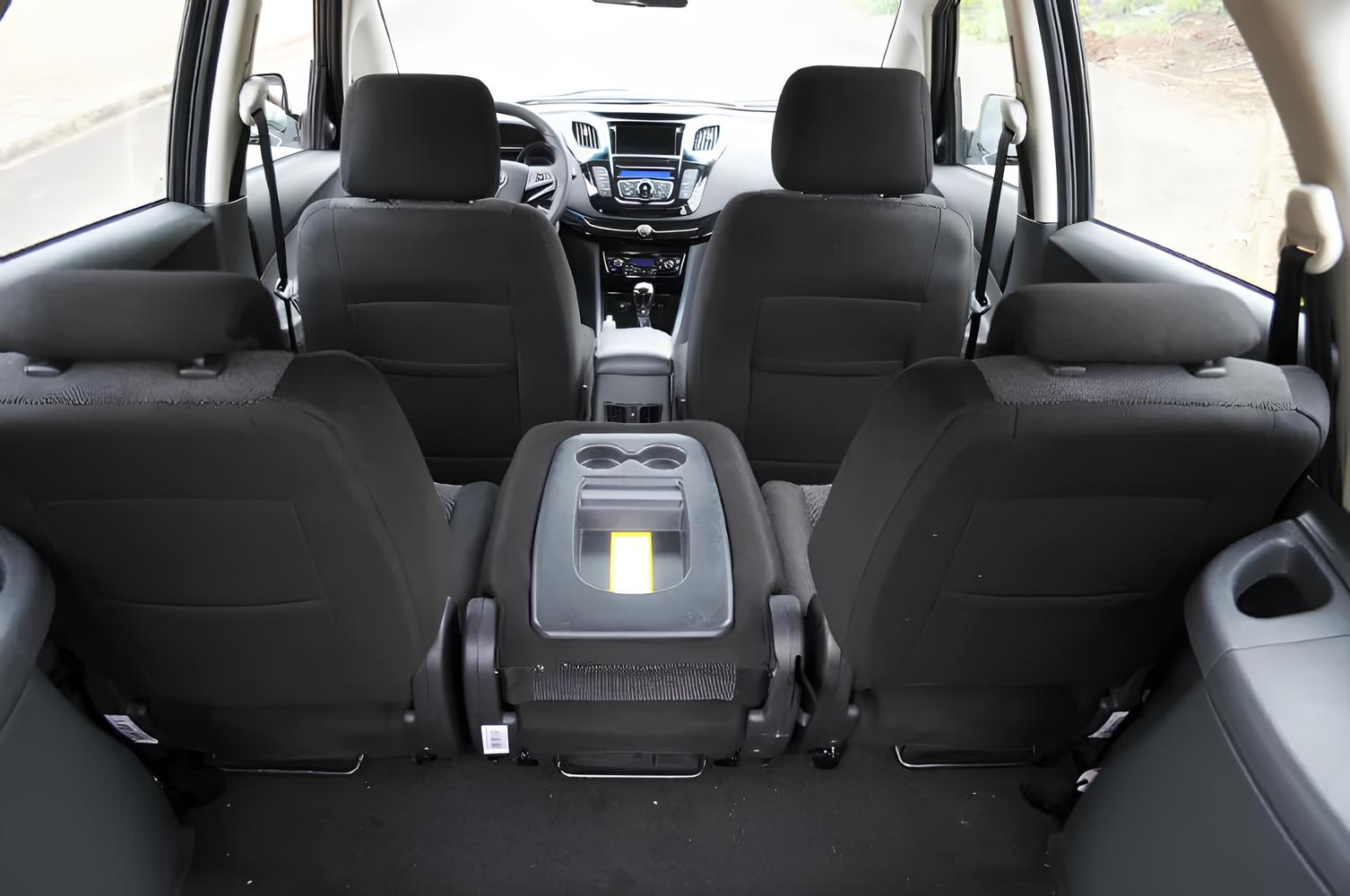 Conheça o Jac J6 Diamond 2.0 2012, modelo que vem ganhando destaque no mercado de usados. Descubra se ainda vale a pena comprar esse carro de 7 lugares barato em 2025.