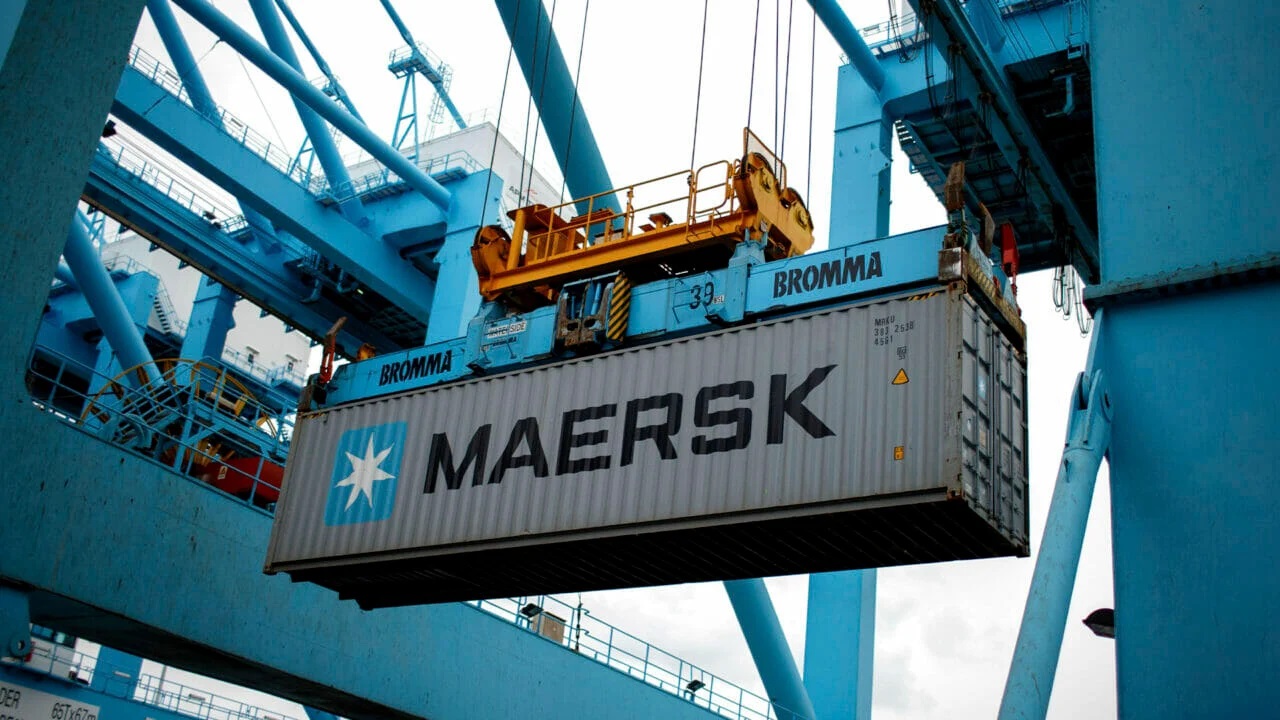 Multinacional Maersk oferece seletivo com 955 vagas de emprego para brasileiros e estrangeiros que sonham em trabalhar em alto mar 