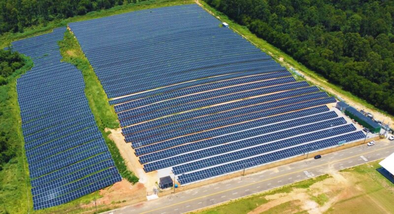 vista aérea da usina solar de Sorocaba