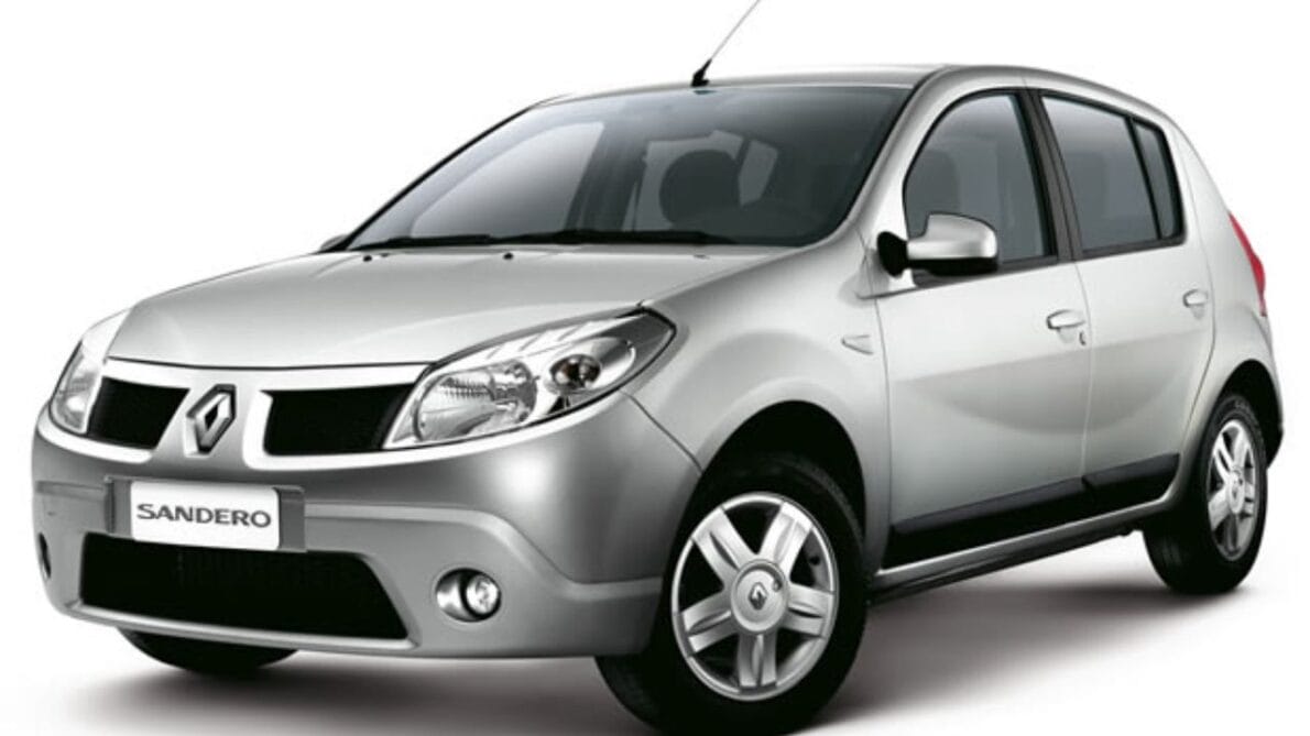 5 carros usados de até R$ 25 mil que unem economia, espaço e mecânica confiável