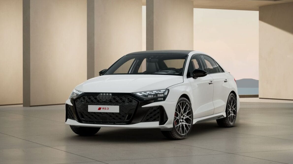 Audi RS3 2026 chega ao Brasil com visual esportivo, modo drift e preço salgado