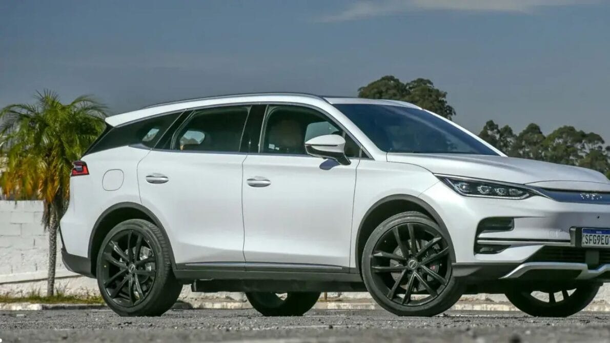 BYD Tan 2025 surpreende com 517 cv, nova bateria e tecnologia de carregamento avançado     
